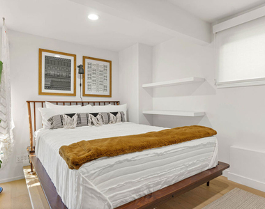 3775 Aloha Street - Photo Thumbnail 11