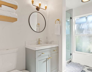 3775 Aloha Street - Photo Thumbnail 4