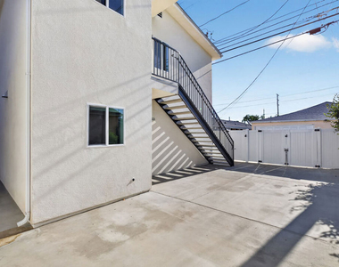 1809 N Avon Street - Photo Thumbnail 3