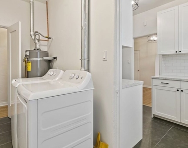 1142 S Clark Drive - Photo Thumbnail 16