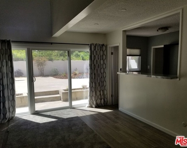 5652 Glenford Street - Photo Thumbnail 22