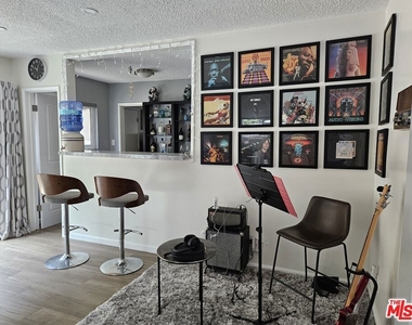 5652 Glenford Street - Photo Thumbnail 16