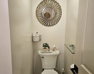 5652 Glenford Street - Photo Thumbnail 28