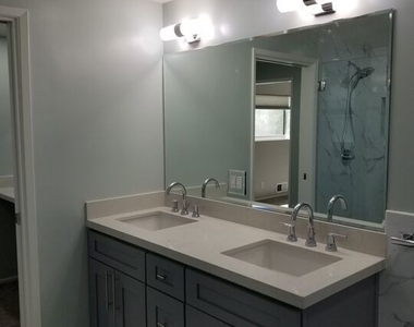 5652 Glenford Street - Photo Thumbnail 37