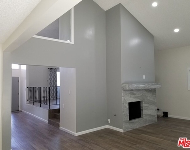 5652 Glenford Street - Photo Thumbnail 18