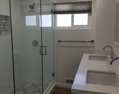 5652 Glenford Street - Photo Thumbnail 43