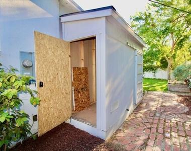 5415 Coldwater Canyon Avenue - Photo Thumbnail 33