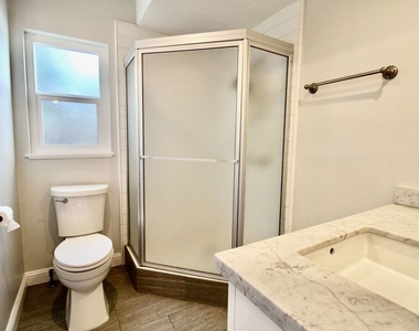 5415 Coldwater Canyon Avenue - Photo Thumbnail 22