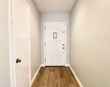 5415 Coldwater Canyon Avenue - Photo Thumbnail 1
