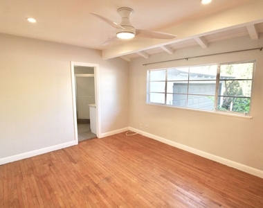 5415 Coldwater Canyon Avenue - Photo Thumbnail 25