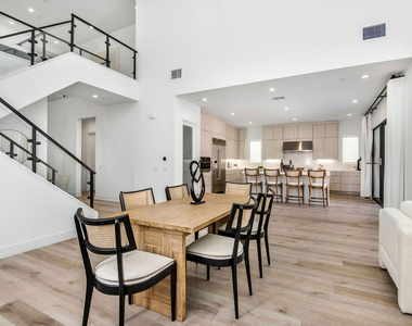 20601 W Overlook Court - Photo Thumbnail 5