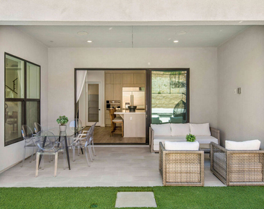 20601 W Overlook Court - Photo Thumbnail 32