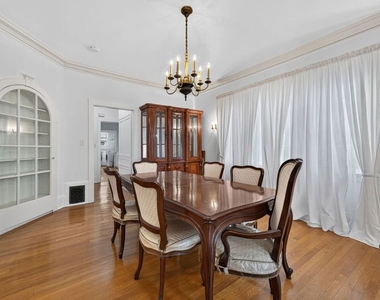 2215 W 21st Street - Photo Thumbnail 18