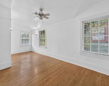 2215 W 21st Street - Photo Thumbnail 47