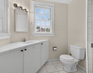 2215 W 21st Street - Photo Thumbnail 40