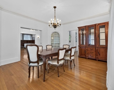 2215 W 21st Street - Photo Thumbnail 17