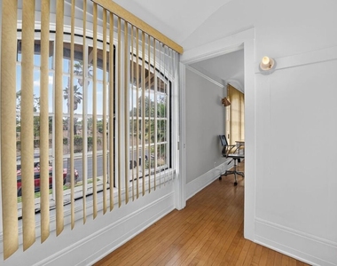 2215 W 21st Street - Photo Thumbnail 35
