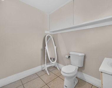 2215 W 21st Street - Photo Thumbnail 30