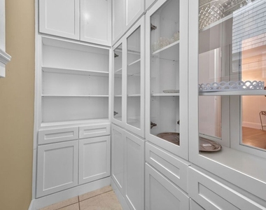 2215 W 21st Street - Photo Thumbnail 28