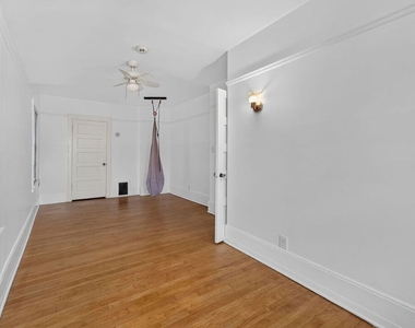 2215 W 21st Street - Photo Thumbnail 44