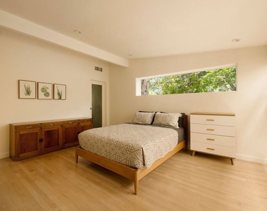 3600 Mandeville Canyon Road - Photo Thumbnail 18