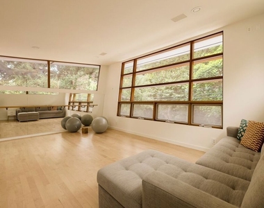 3600 Mandeville Canyon Road - Photo Thumbnail 15
