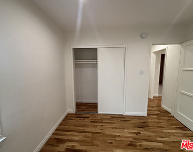 947 S Bedford Street - Photo Thumbnail 5