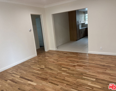 947 S Bedford Street - Photo Thumbnail 2