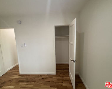 947 S Bedford Street - Photo Thumbnail 8