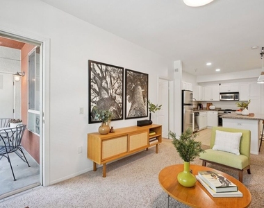 100 S Alameda Street - Photo Thumbnail 6