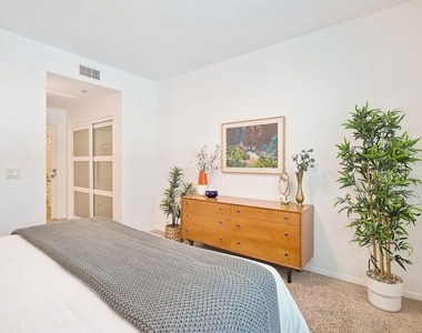 100 S Alameda Street - Photo Thumbnail 28