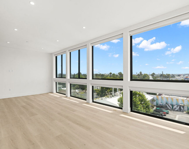 1808 Lincoln Boulevard - Photo Thumbnail 6