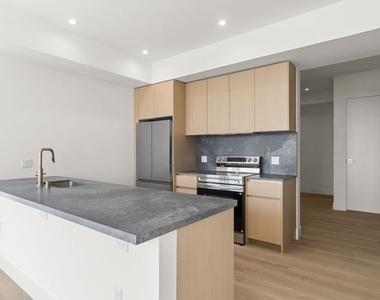 1808 Lincoln Boulevard - Photo Thumbnail 8