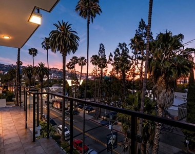 137 N Doheny Drive - Photo Thumbnail 6