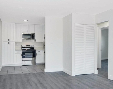 1642 C Ave - Photo Thumbnail 4