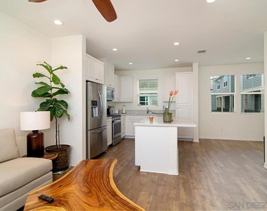 511 Sandpiper Way - Photo Thumbnail 7