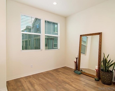 511 Sandpiper Way - Photo Thumbnail 10