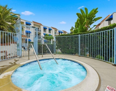 8320 Regents Rd. - Photo Thumbnail 25
