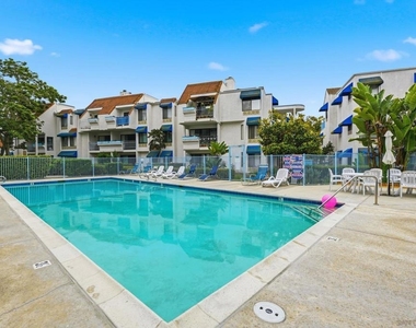 8320 Regents Rd. - Photo Thumbnail 23