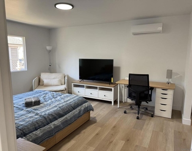664 Carefree Dr - Photo Thumbnail 2
