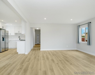 650 Colorado Ave - Photo Thumbnail 3