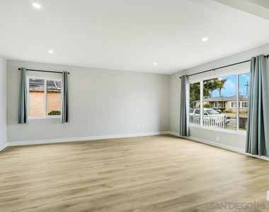 650 Colorado Ave - Photo Thumbnail 4