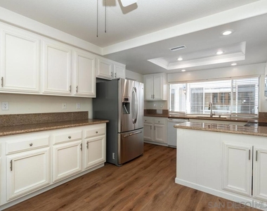 4734 Athos Way - Photo Thumbnail 12