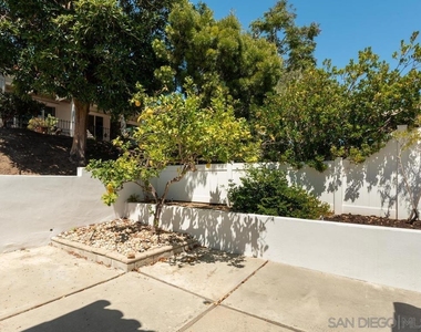 4734 Athos Way - Photo Thumbnail 32