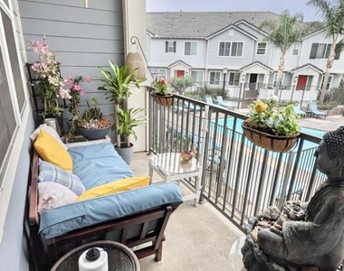 505 Lark Way - Photo Thumbnail 12