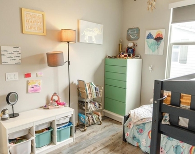 505 Lark Way - Photo Thumbnail 24
