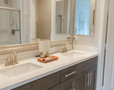 505 Lark Way - Photo Thumbnail 16