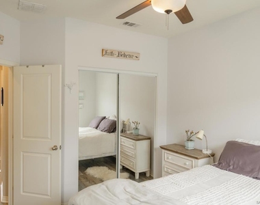 505 Lark Way - Photo Thumbnail 21