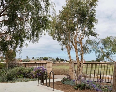 505 Lark Way - Photo Thumbnail 36