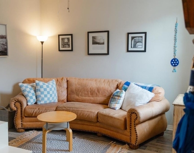505 Lark Way - Photo Thumbnail 27